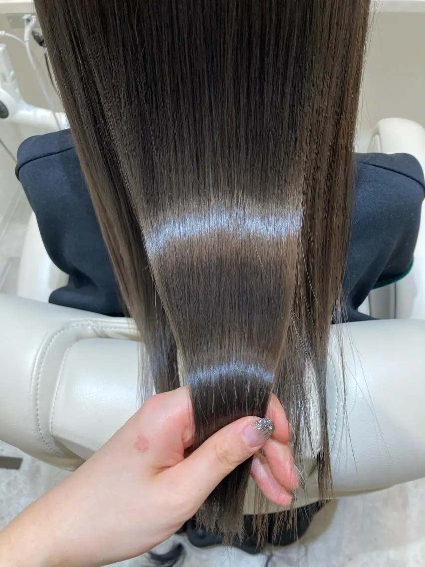 セミロング LEVIJU hair 矢野岬のヘアスタイル