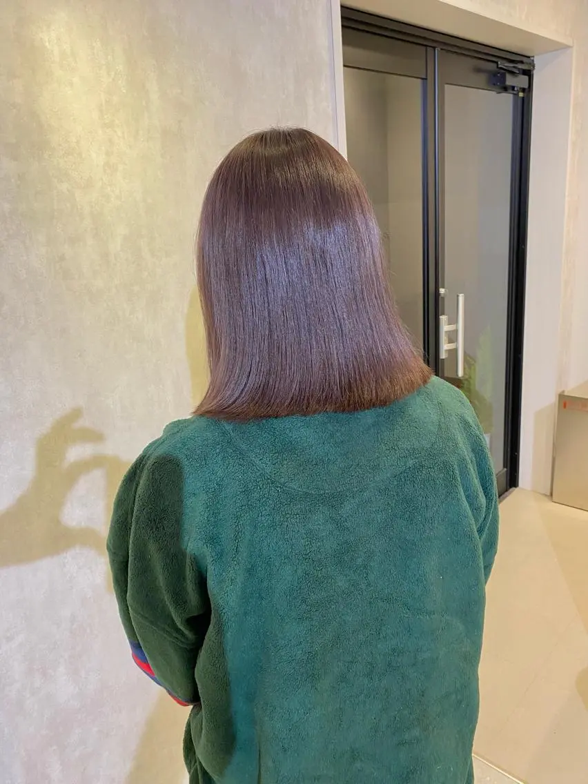 ミディアム カラー ベージュカラー グレージュ ラベンダーカラー ラベンダーグレージュ ラベンダーベージュ カット ヘアカラー トリートメント ボブ/縮毛矯正/ レイヤー/塚田のヘアスタイル