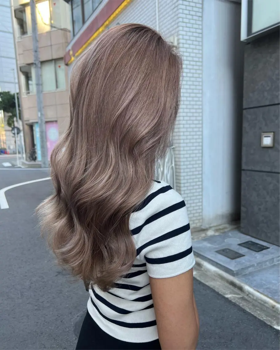 セミロング カラー カット ヘアカラー トリートメント ブリーチ 透明感HIDEのヘアスタイル