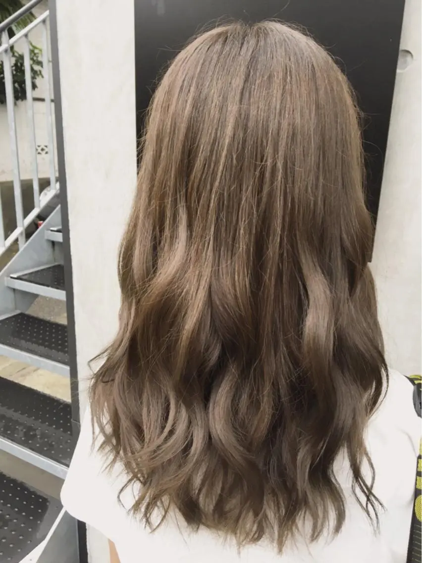 ロング カラー パーマ アッシュ ベージュカラー ✨髪質改善縮毛矯正✨ 宇田川修平のヘアスタイル