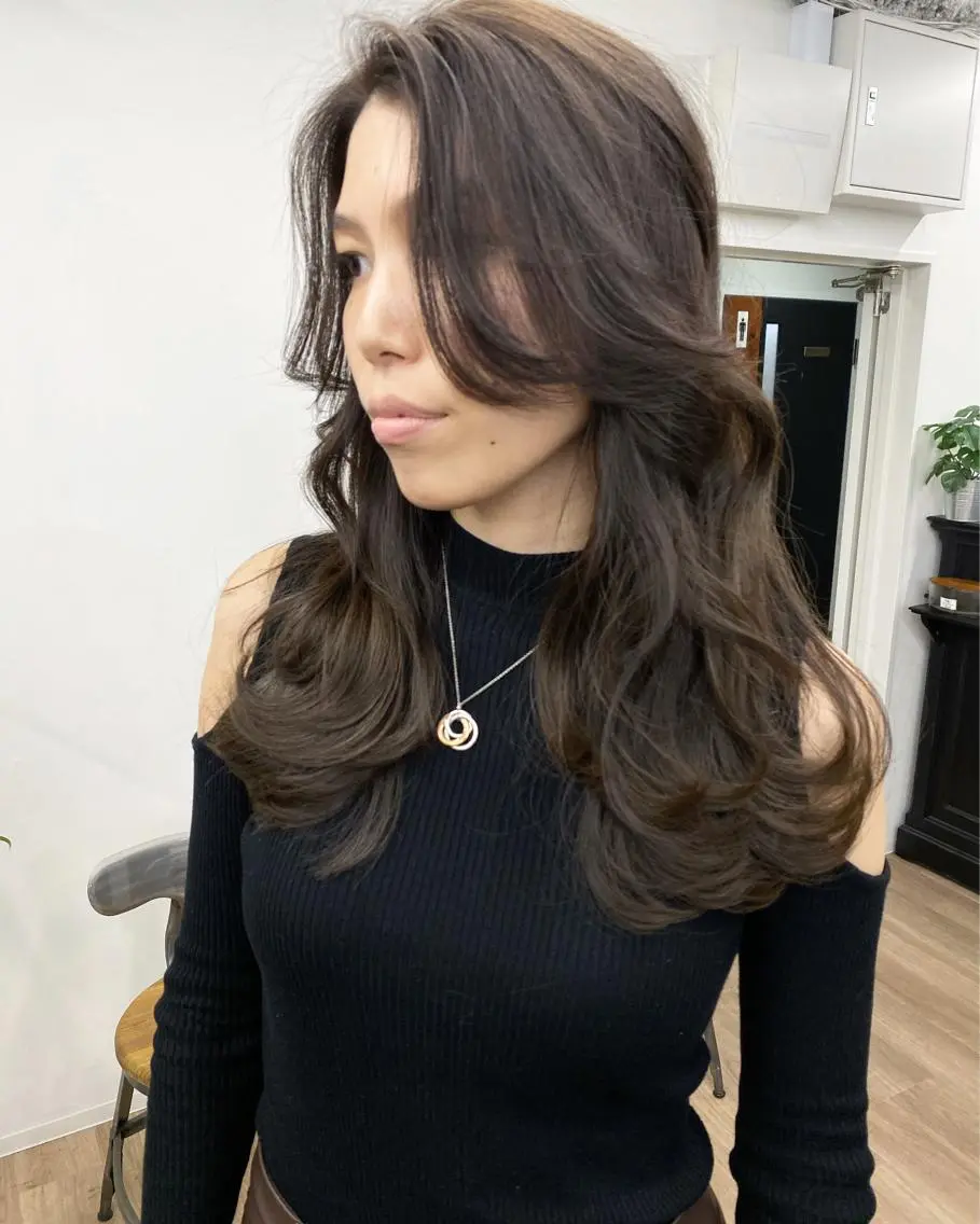 セミロング カラー レイヤーカット カット ヘアカラー トリートメント 韓国風×透明感カラー 髪質改善オタベシンヤのヘアスタイル