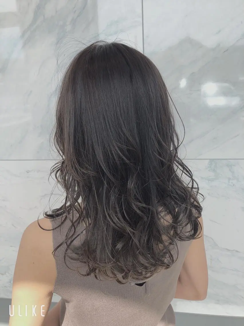 ロング カラー グレージュ モカグレージュ ヘアカラー 難しい髪質の縮毛矯正 高岡/射水/髪質改善のヘアスタイル