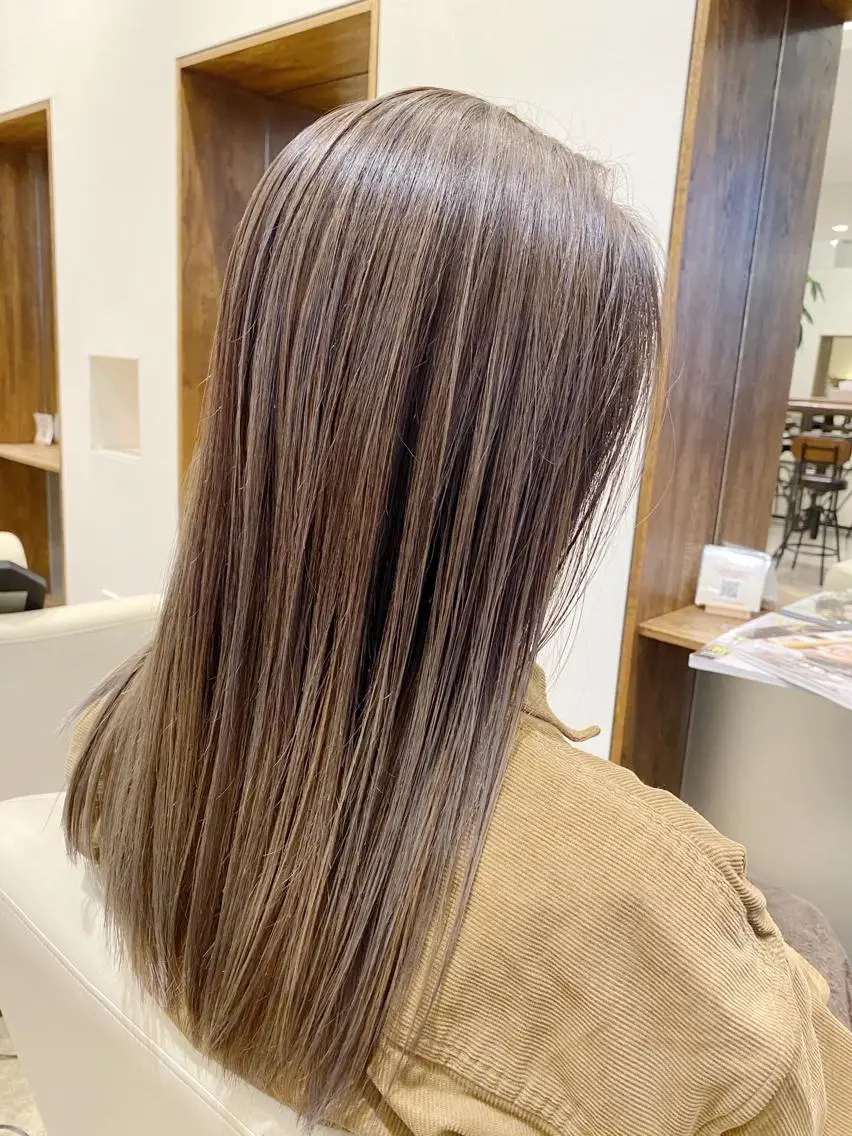 ロング カラー カット ヘアカラー トリートメント 入江 允のヘアスタイル