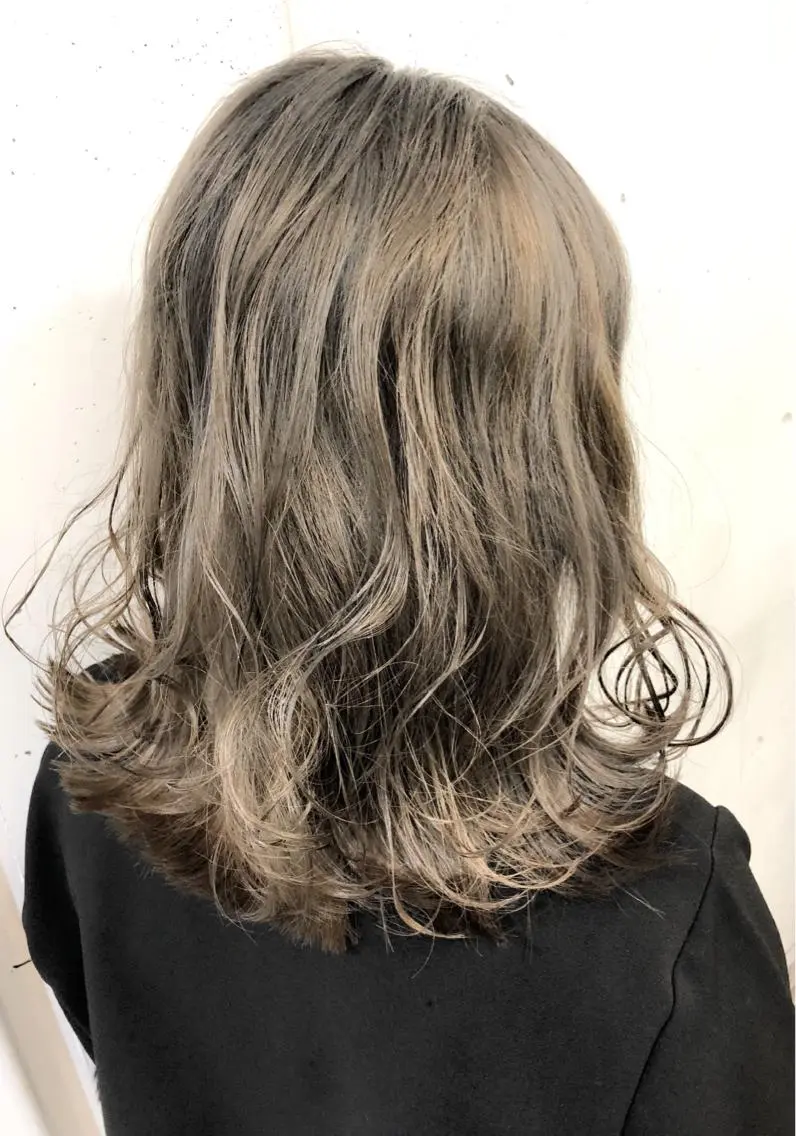 カラー ブリーチ 外国人風カラー ヘアカラー トリートメント ヘッドスパ グレージュ/髪質改善 Yamato.hのヘアスタイル