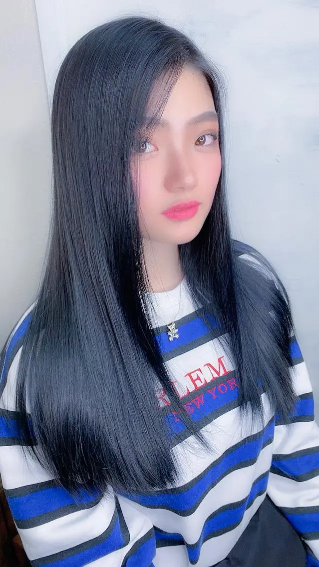 ロング カラー 黒髪 ブルーカラー ブルーブラック トリートメント BOX mico.のヘアスタイル