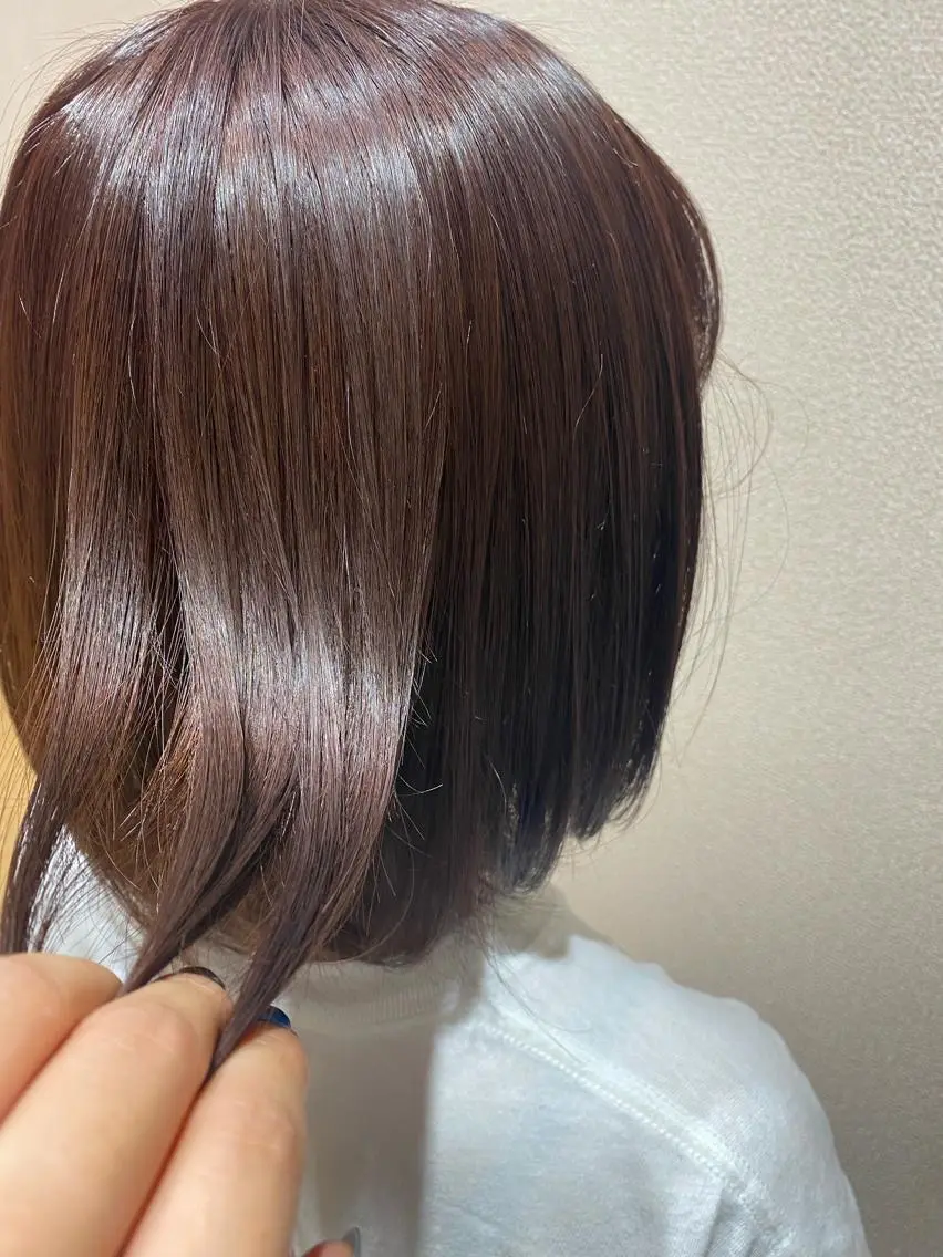 ショート カラー 芝田 望優のヘアスタイル