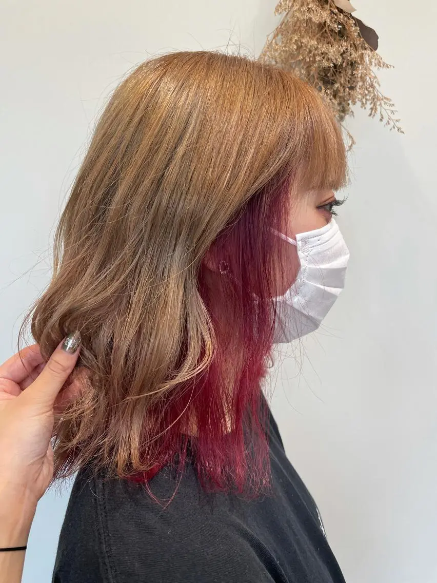 ミディアム 中村 彩音のヘアスタイル