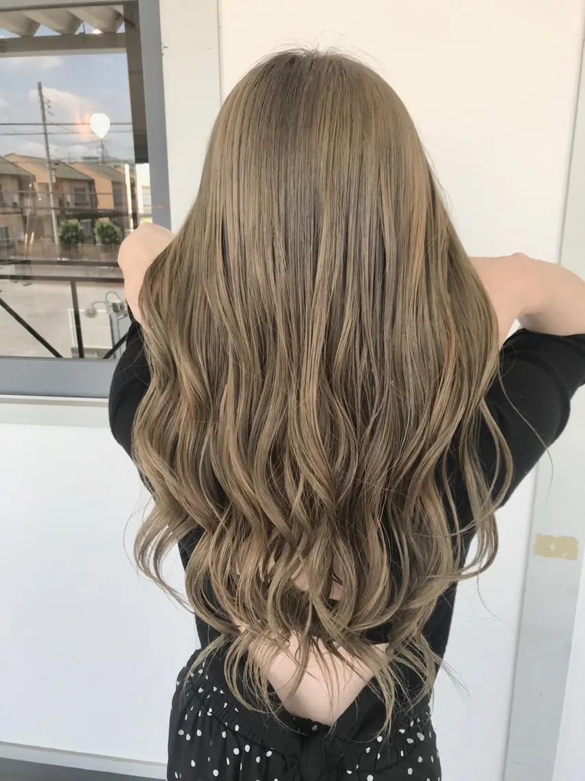 ロング 外国人風カラー タカツド ユウキのヘアスタイル
