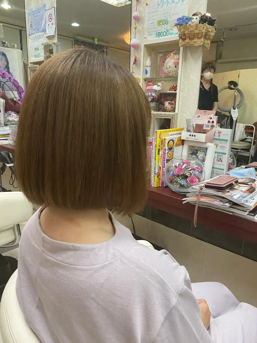 ショート 前下がりボブ ボブ ウィリアム シュウのヘアスタイル