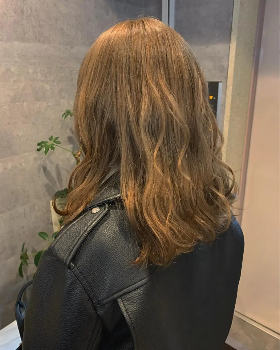 ミディアム カラー ベージュカラー ヘアカラー 今野 美栄のヘアスタイル