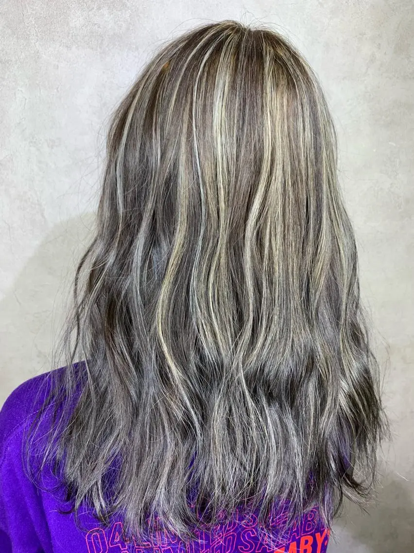 セミロング 西村 雄二/エクステのヘアスタイル