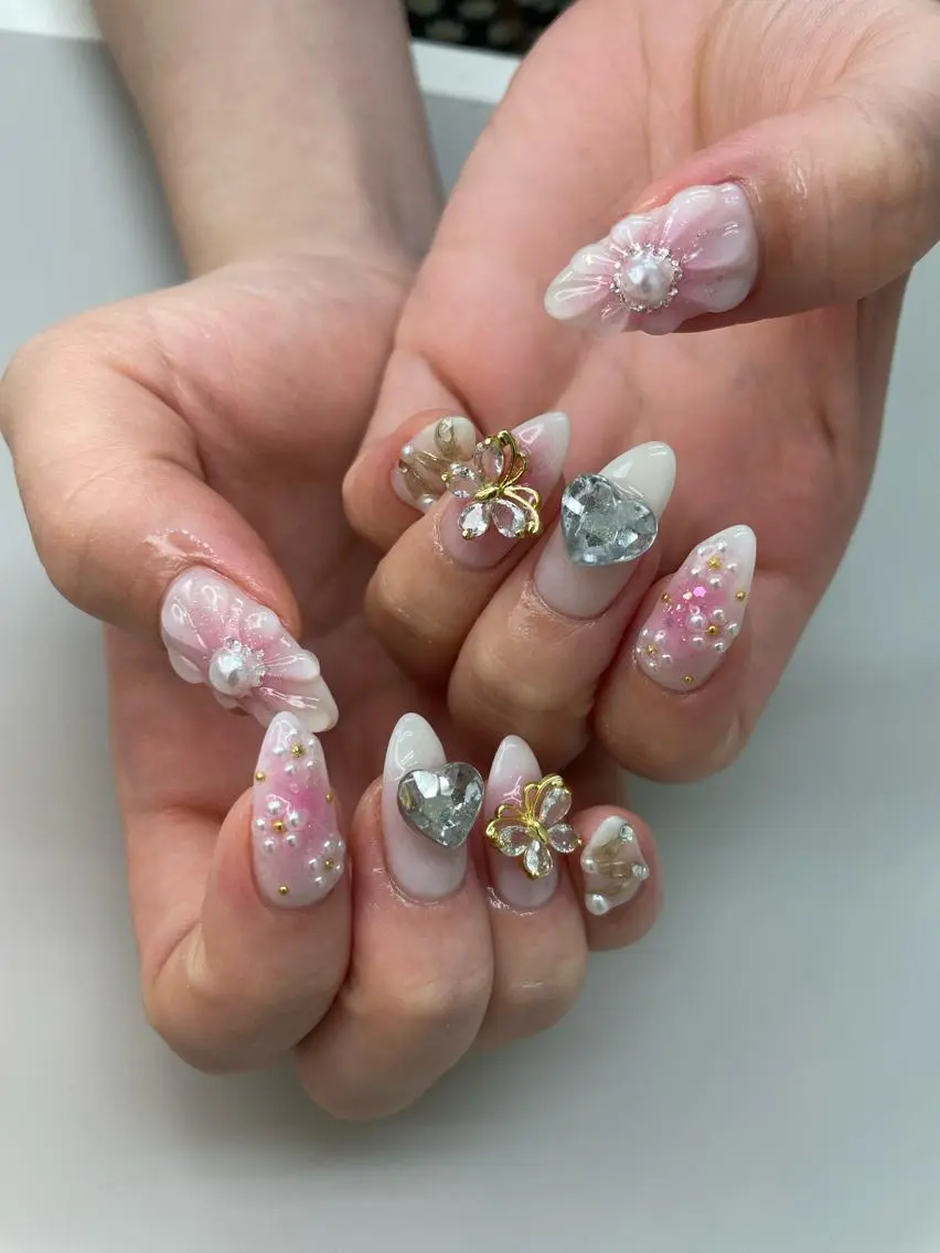 ネイル ハンドネイル Hisaka Mikiのネイルデザイン