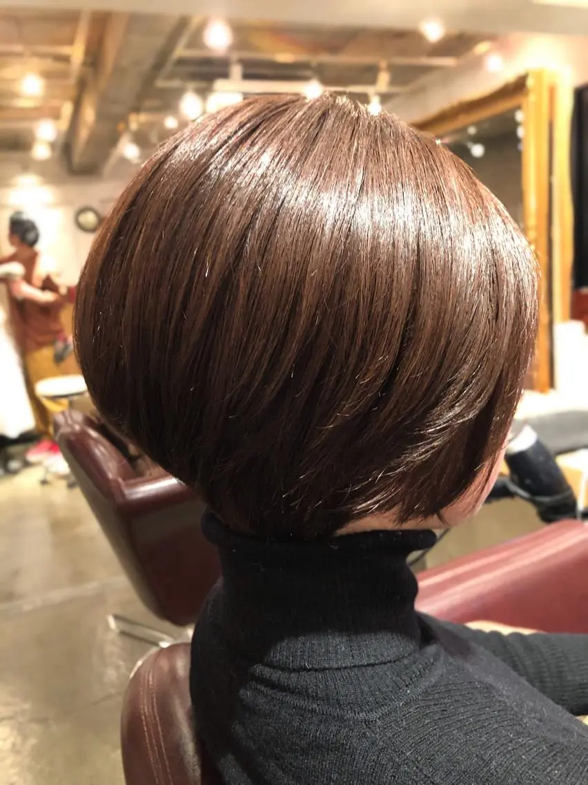 ショート カラー 丸みショート アッシュ ショートヘア カット ヘアカラー トリートメント 韓国風カット/ 髪質改善 黒崎のヘアスタイル