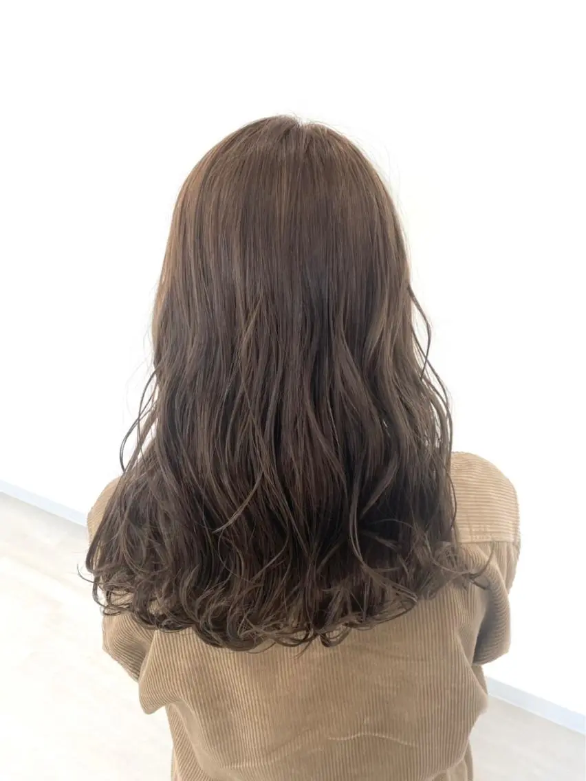ミディアム カラー ヘアカラー トリートメント 【Raviy】 横塚勇也のヘアスタイル