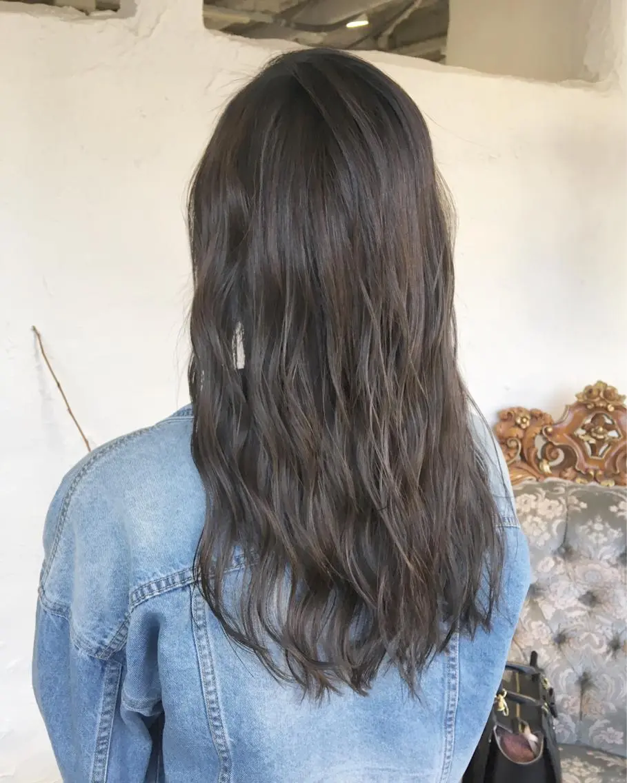 ロング カラー ヘアアレンジ アッシュ ベージュカラー 外国人風カラー エグチ アキラのヘアスタイル