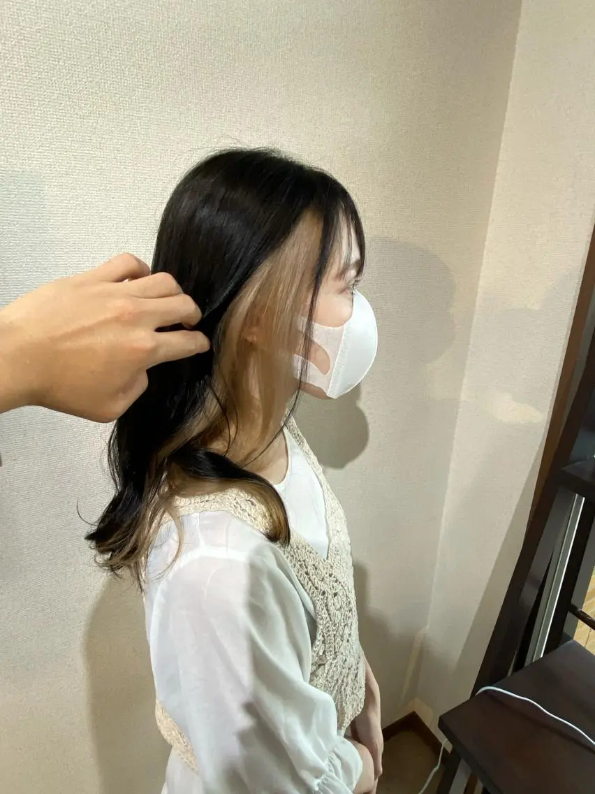 ロング カラー インナーカラー ヘアカラー 野口 茂宰のヘアスタイル