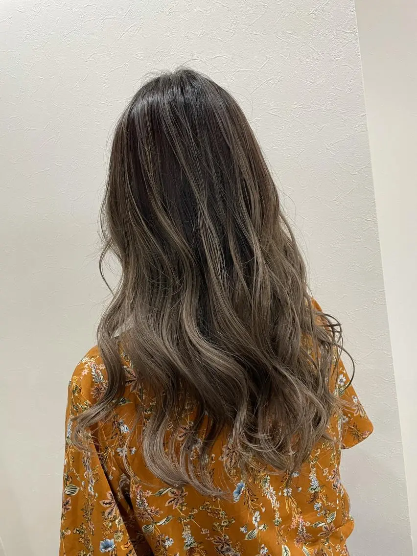 ロング カラー ヘアアレンジ バレイヤージュ レイヤーカット 石山涼太 【monolith】のヘアスタイル