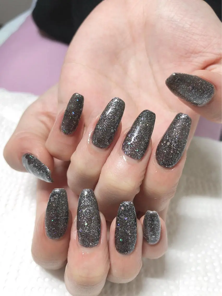 ミディアム ネイル ハンドネイル 《LB》ラブリエ Nail&eyeのマツエク・マツパデザイン