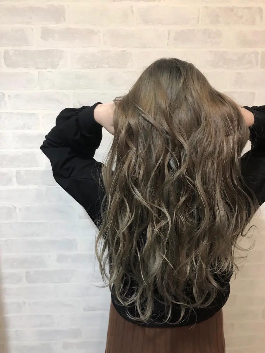 ロング カラー 山崎 義弘のヘアスタイル