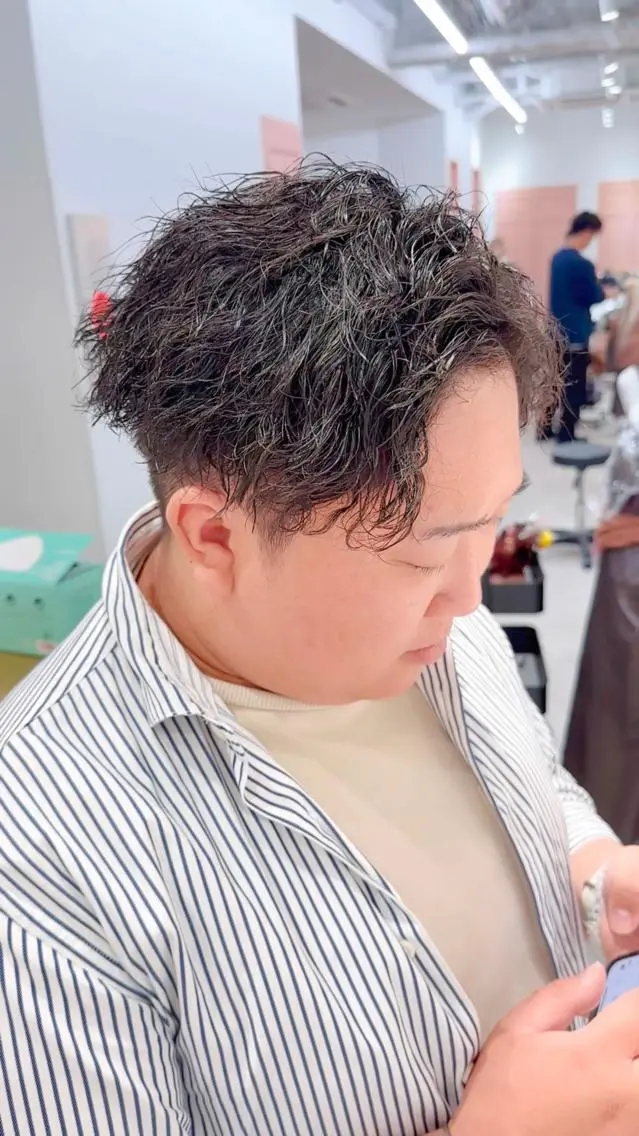 ショート パーマ メンズ 艶髪/髪質改善 塩屋公一朗のヘアスタイル