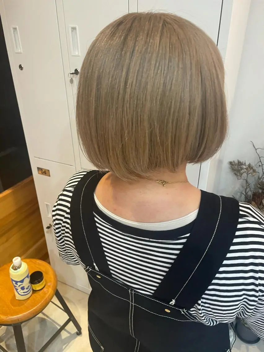 ミディアム カラー ベージュカラー ホワイトベージュ 中目黒🌼 🌼ハナのヘアスタイル