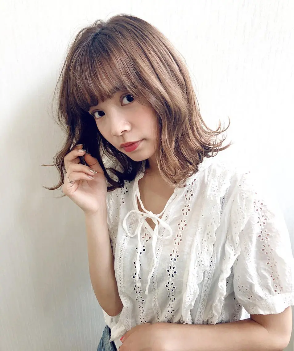 セミロング カラー ベージュカラー ミルクティーベージュ 🍊新宿南口🍊 ERINAのヘアスタイル