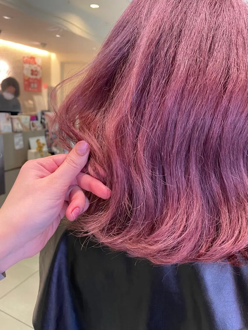ミディアム ヘアカラー 松佐 ゆかりのヘアスタイル