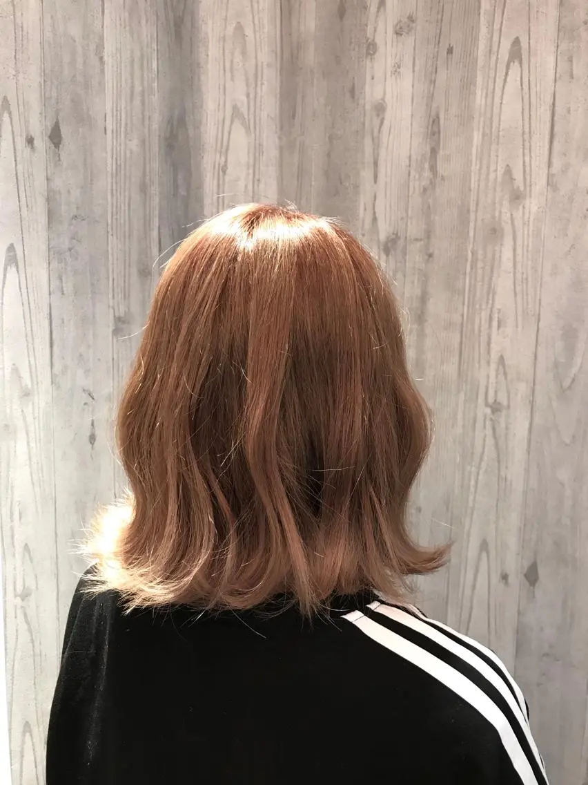 ミディアム カラー ボブ 外ハネヘア Renatus店長 金子裕美のヘアスタイル