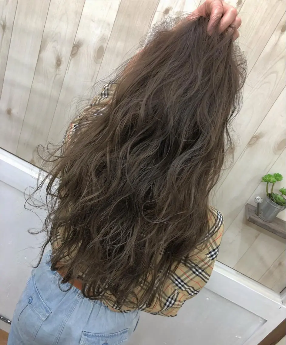 ロング トリートメント Loob.TOKYO MIYA🌈のヘアスタイル