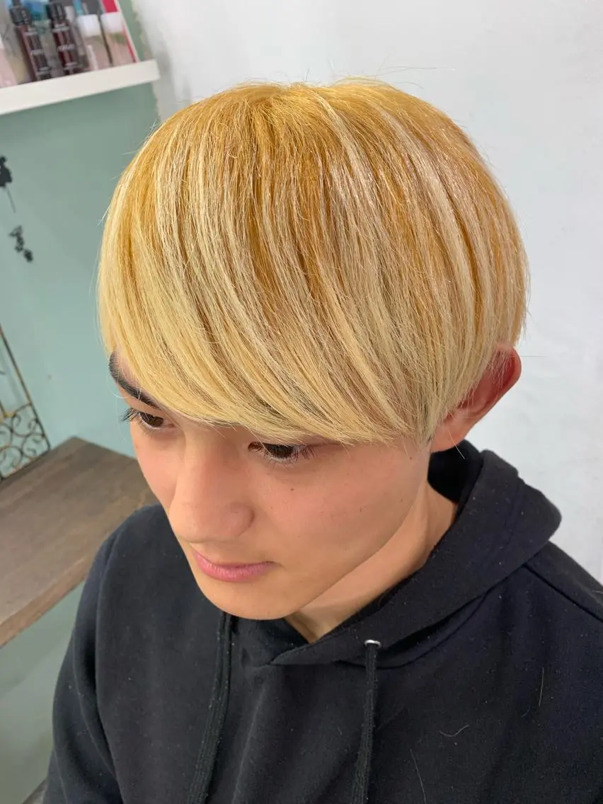 カラー メンズ R ri R takagiのヘアスタイル