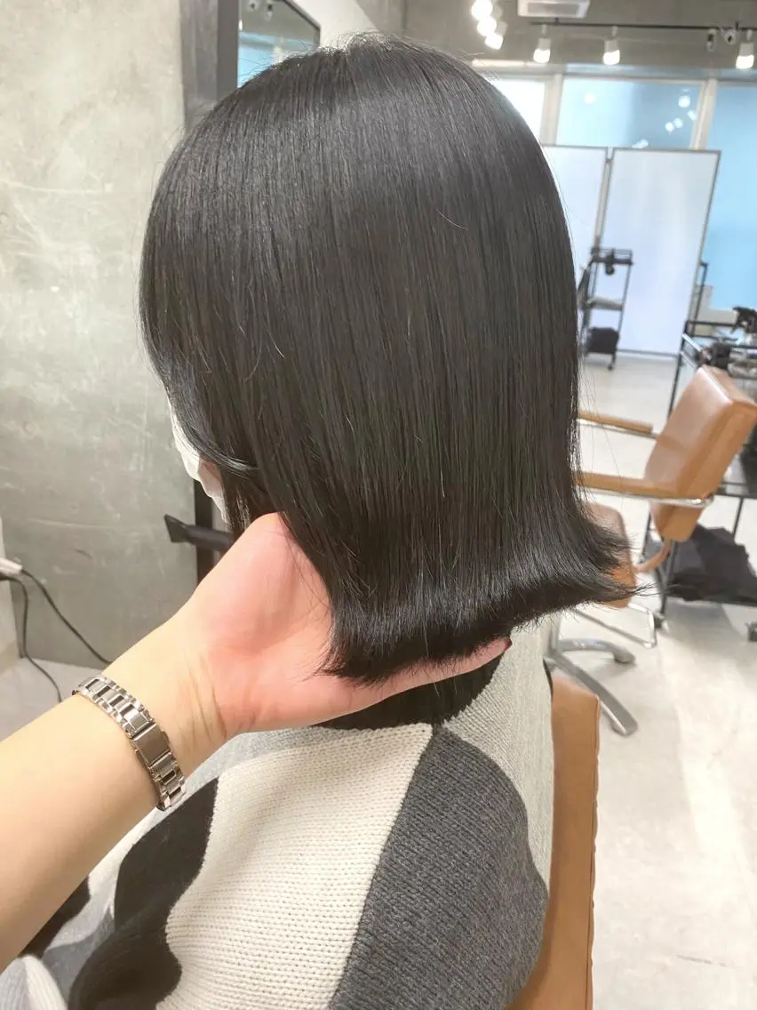 ミディアム カラー ヘアアレンジ 🌷FUKA🌷 まろやかハイトーンのヘアスタイル