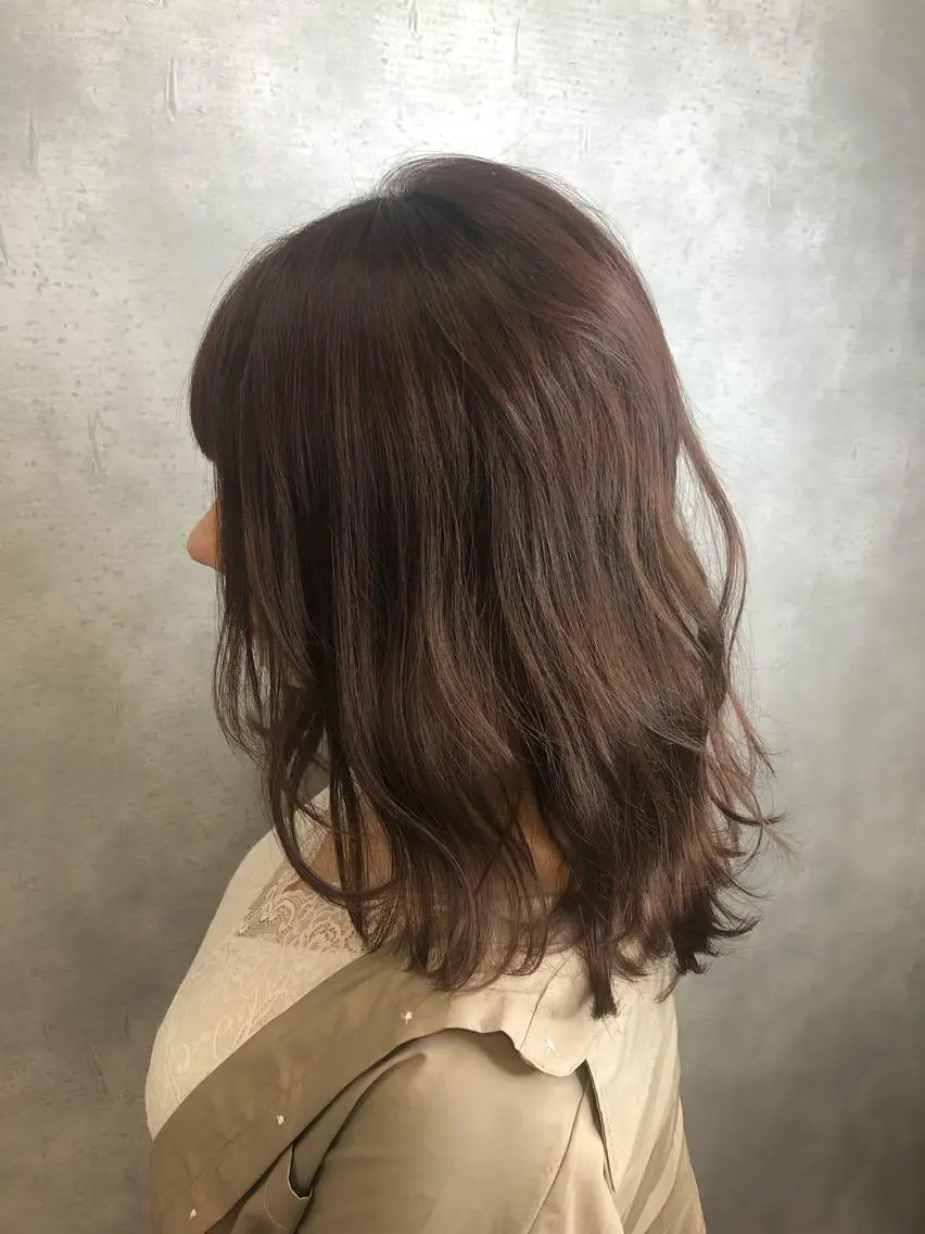 ミディアム カラー ヘアアレンジ アッシュ ベージュカラー グレージュ universe tokyoのヘアスタイル