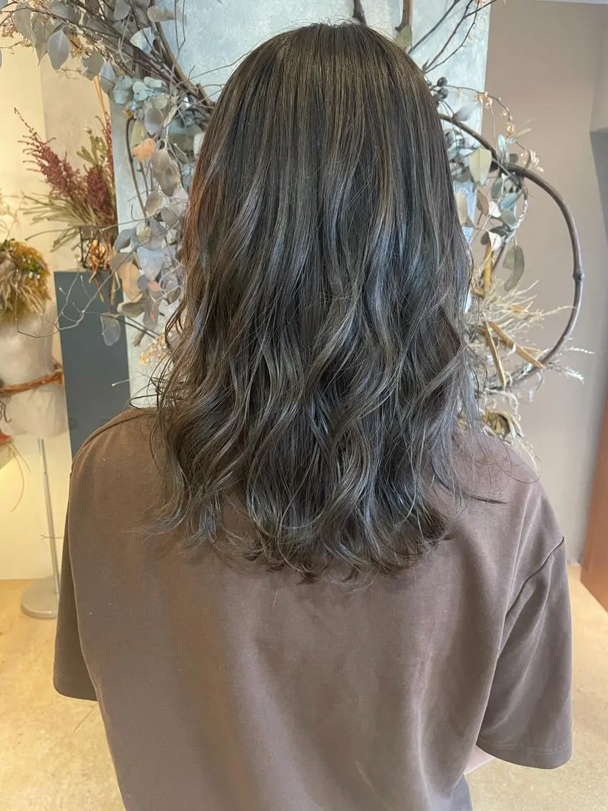 セミロング mu ku.のヘアスタイル