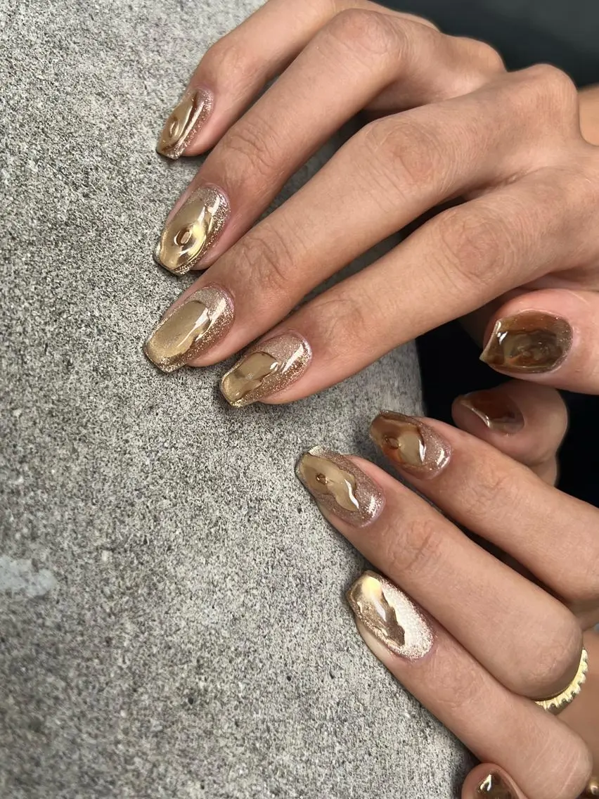 ネイル マグネットネイル ミラーネイル 持ち込み ニュアンスネイル Charme. NOBUKOのネイルデザイン