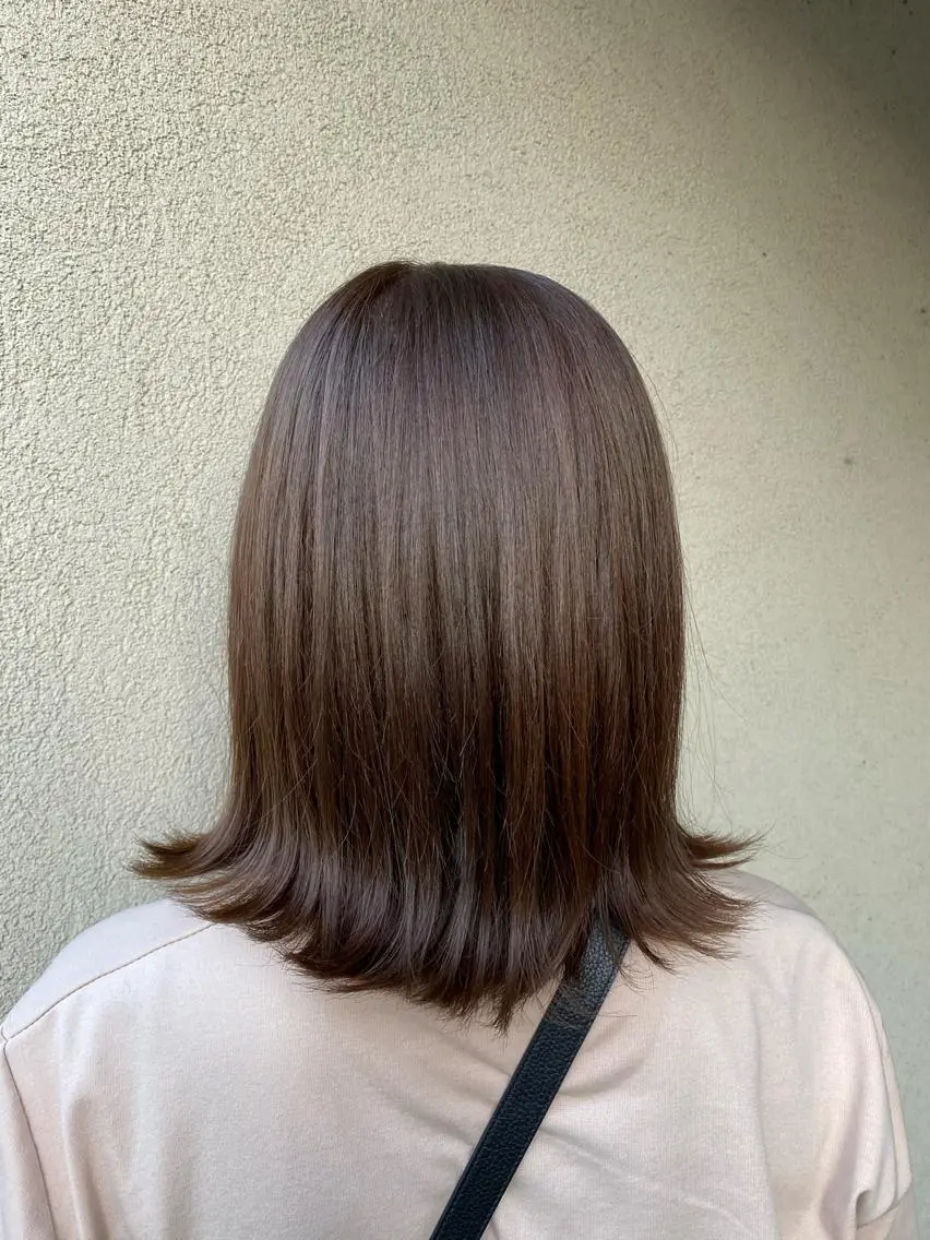 ミディアム カラー 竹添 有梨沙のヘアスタイル