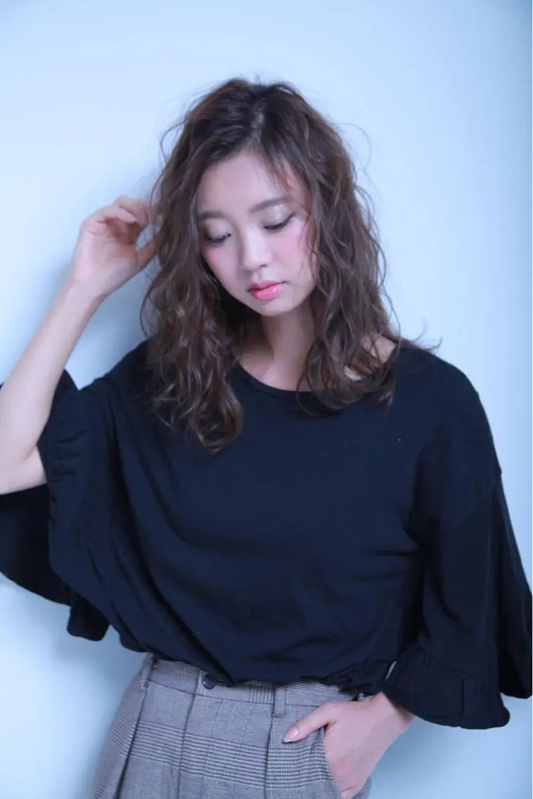 セミロング カラー ヘアアレンジ 烏丸韓国ヘア🇰🇷 ayaka🎀のヘアスタイル