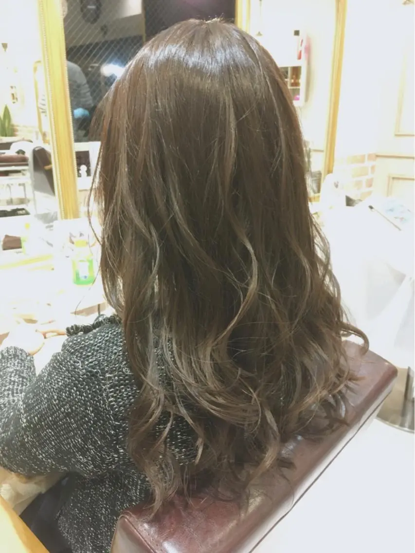 セミロング カラー 草薙 大のヘアスタイル