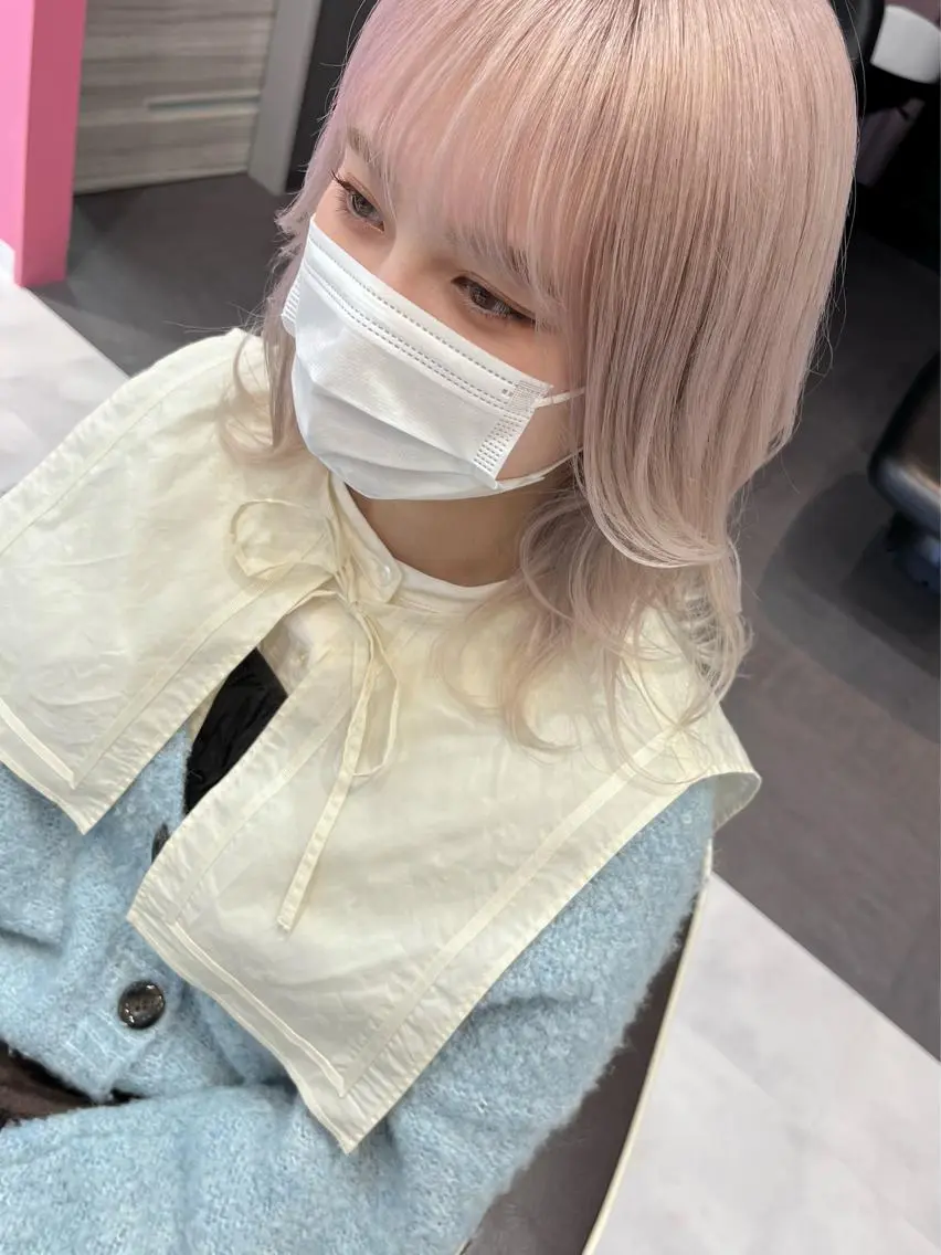 ミディアム ALLY/廣瀬 眞子のヘアスタイル