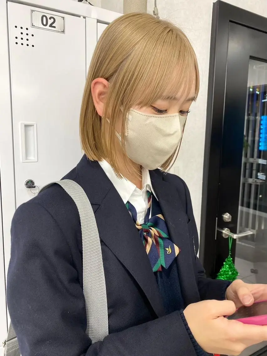 ミディアム カラー ベージュカラー 🎀ダブルカラー🎀 ♡Kanon♡のヘアスタイル