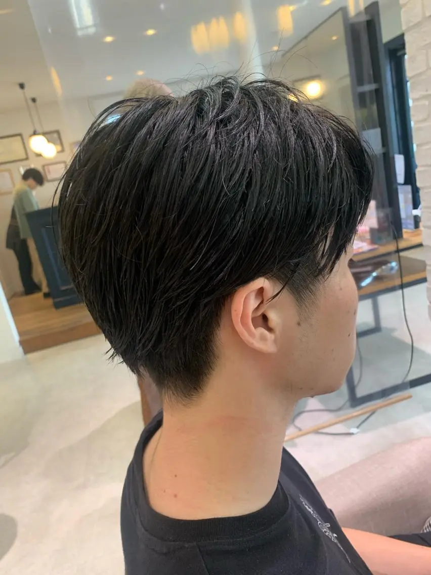 ショート メンズ マッシュ 刈り上げ 青木 くるみのヘアスタイル