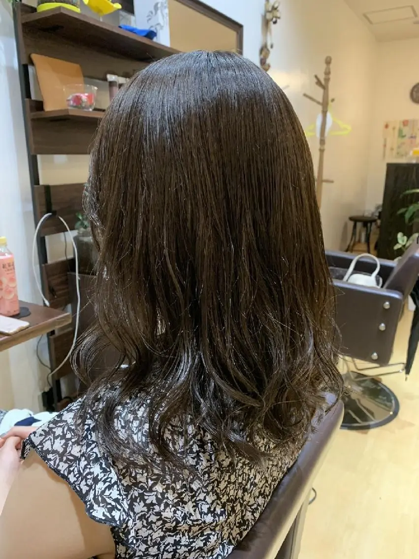 セミロング カラー グレージュ サトウ シューイチのヘアスタイル