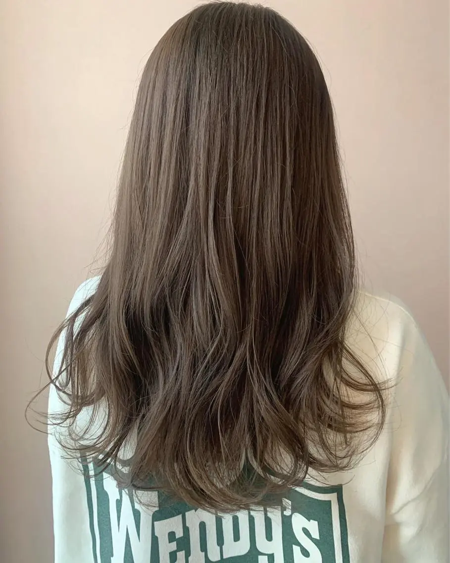 ロング カラー ブリーチ ケアカラー グレージュ ブリーチなしカラー オリーブグレージュ カット ヘアカラー トリートメント hubhair レイヤー/透明感のヘアスタイル