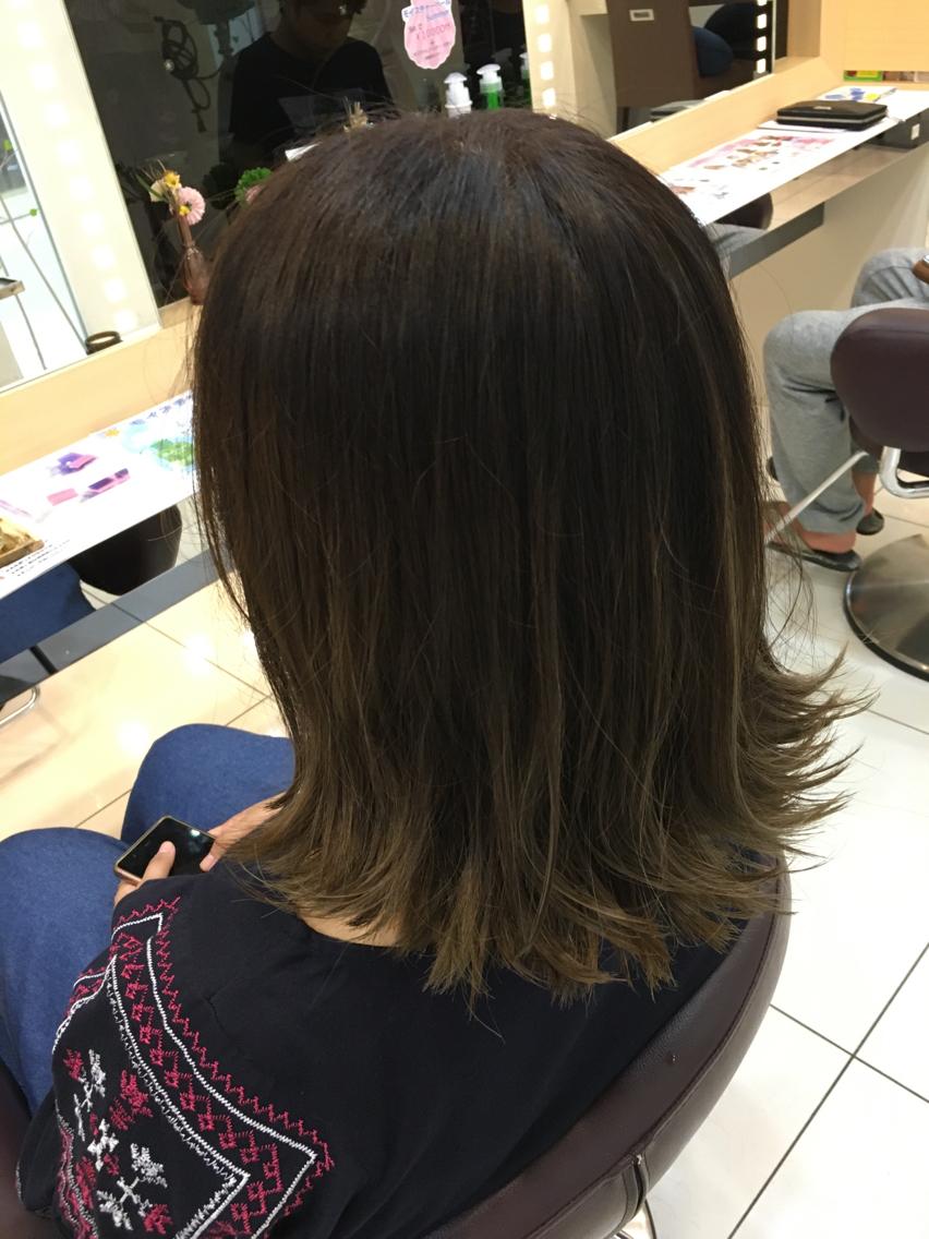ミディアム ハイライト 外ハネヘア 植田 敬太のヘアスタイル