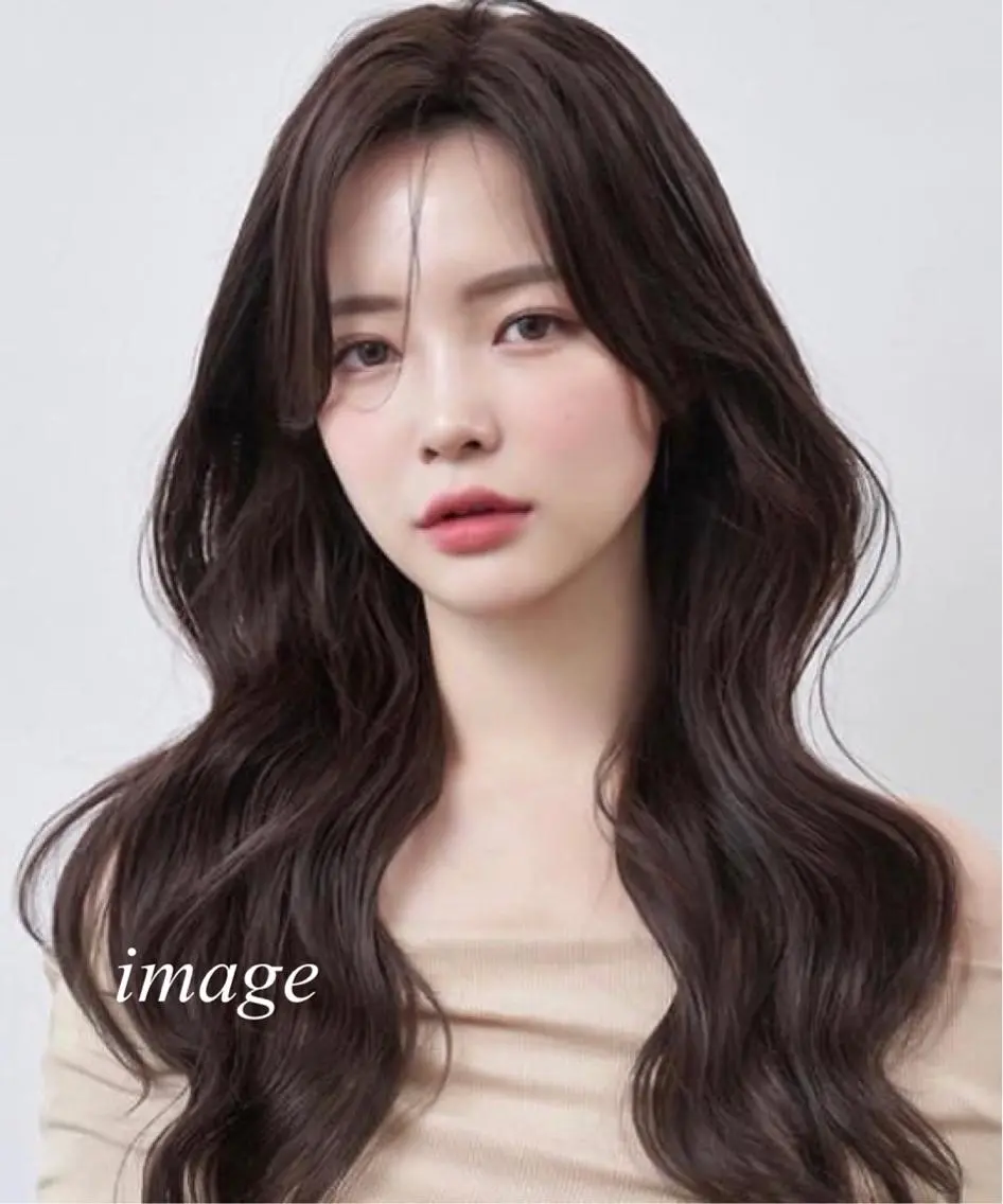 ロング ヨシンモリ 韓国ヘア レイヤーカットのヘアスタイル