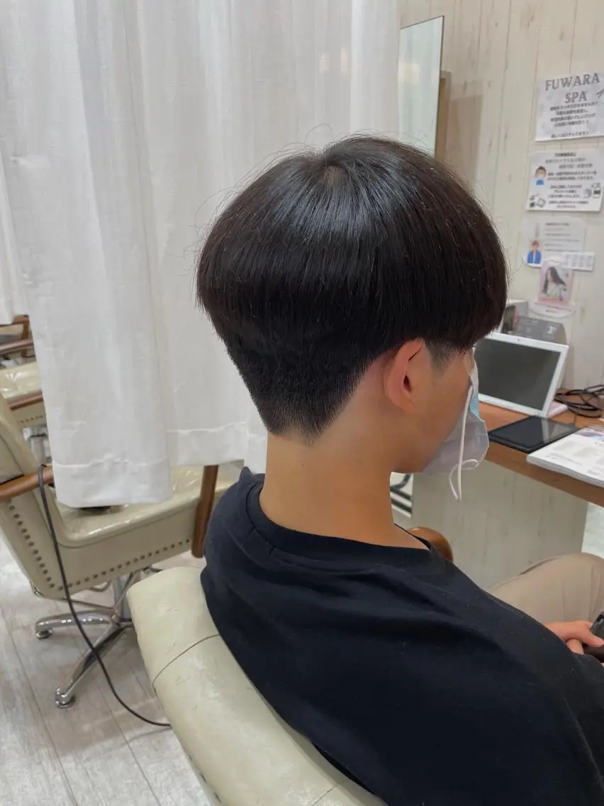 ショート メンズ マッシュ カット 中嶋 紘夢のヘアスタイル