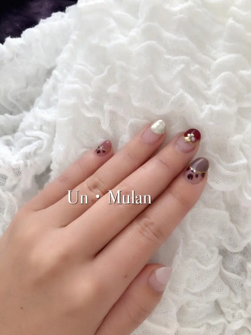 ネイル UN・MULAN (大田　瑶子)のネイルデザイン
