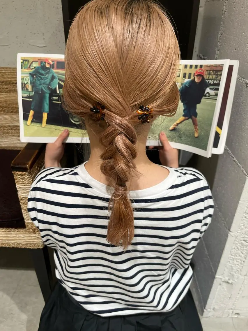 セミロング カラー ヘアアレンジ かわい りほのヘアスタイル