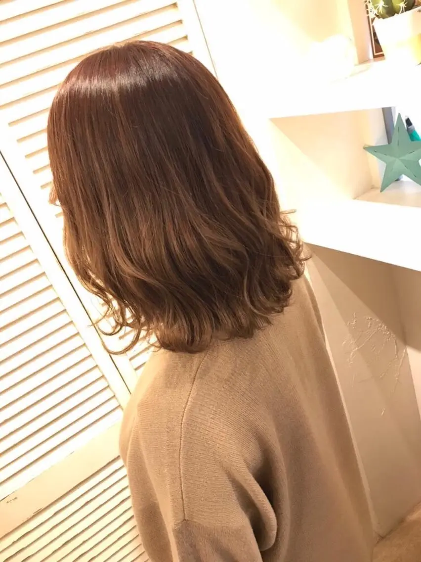 ミディアム Zina 渋谷のヘアスタイル