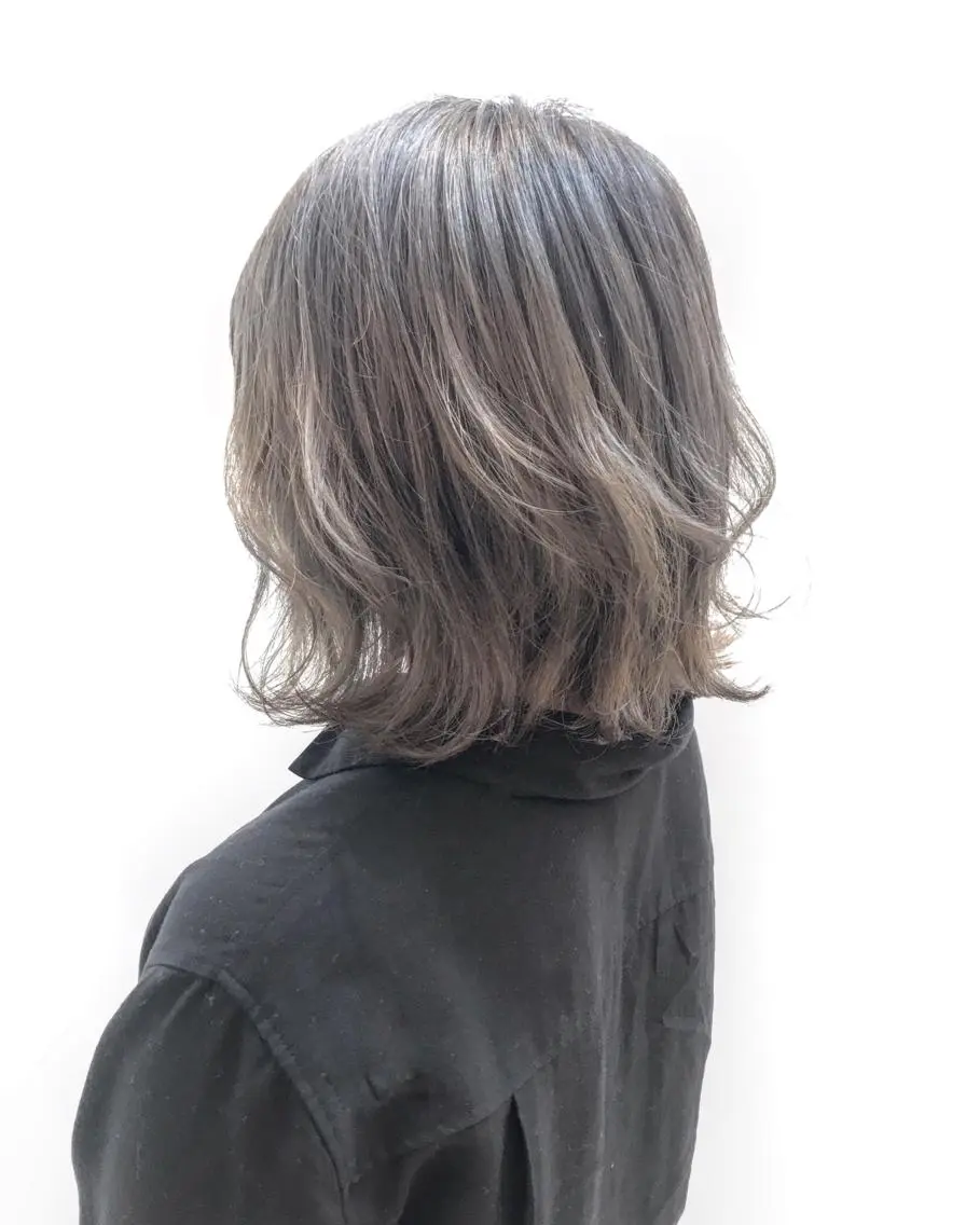 ミディアム カラー カット ヘアカラー 湯浅 了一のヘアスタイル