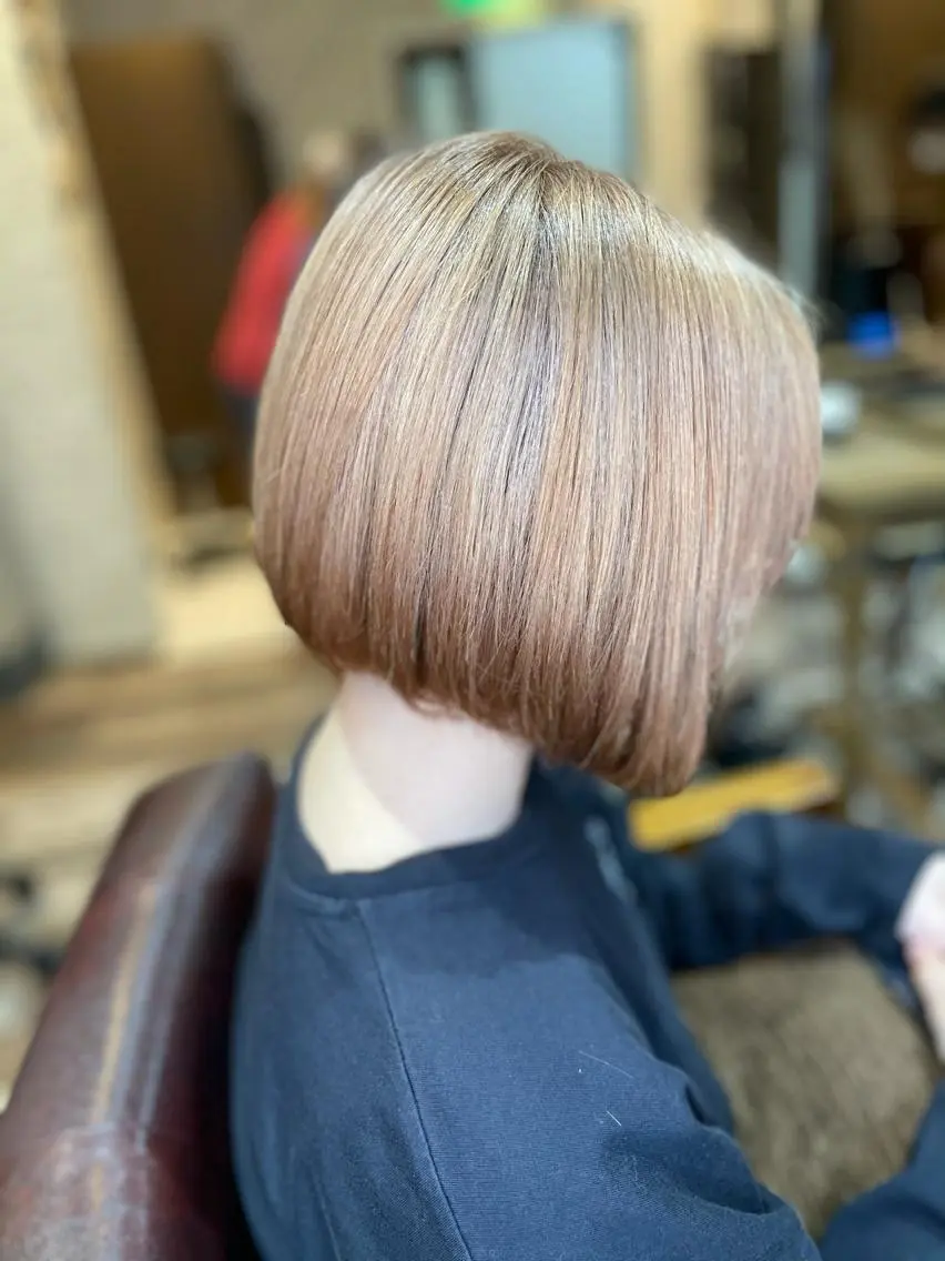 ショート カラー ヘアカラー 平田 怜のヘアスタイル